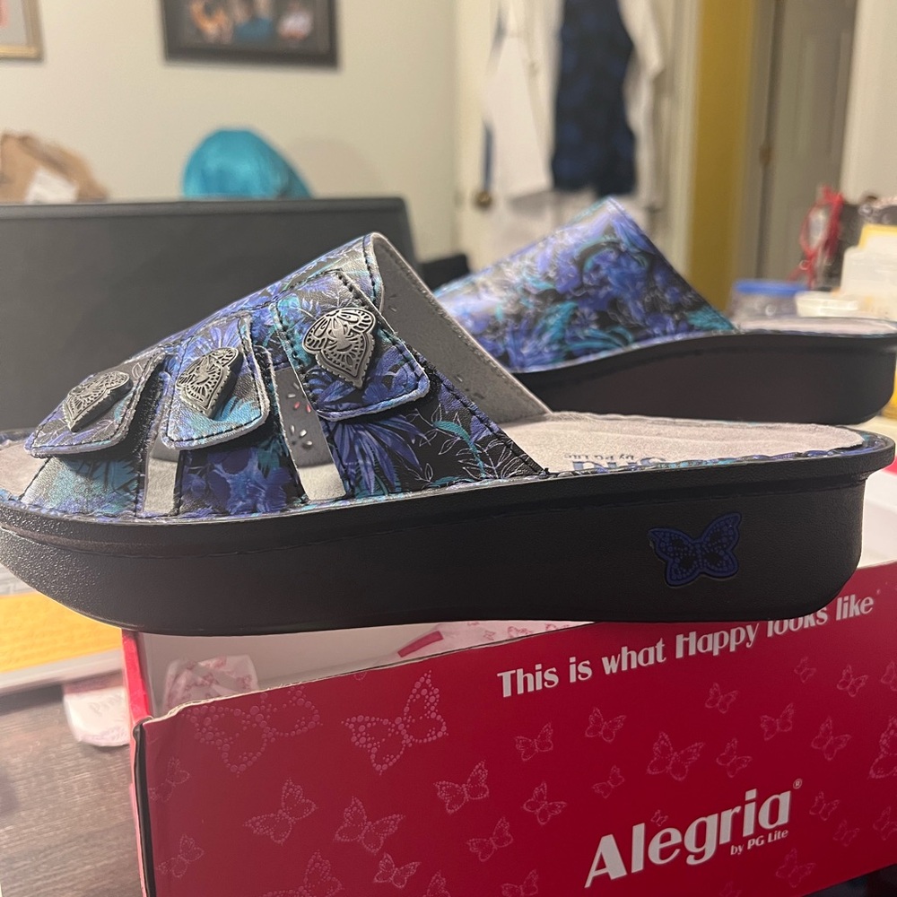Alegria Jungle Book Sandals with Blue and Black Design - Picture 3 of 5